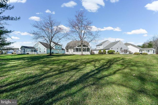 149 INDIGO DR, Mount Laurel, NJ 08054