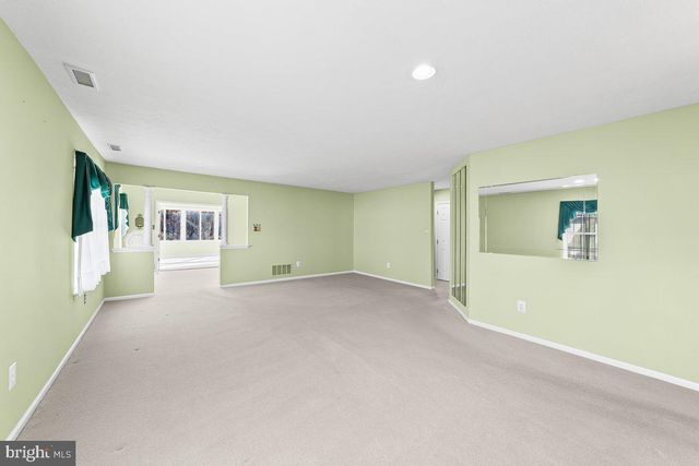 149 INDIGO DR, Mount Laurel, NJ 08054