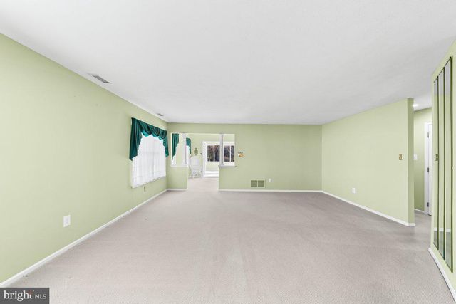 149 INDIGO DR, Mount Laurel, NJ 08054