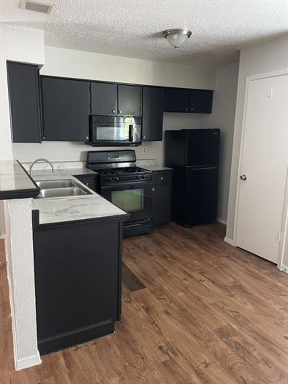 9806 Roxanna DR C, Austin, TX 78748