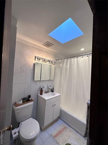 141 Conselyea Street, Brooklyn, NY 11211