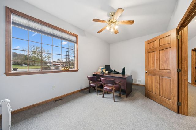 3293 Leechburg ROAD, Lower Burrell, PA 15068