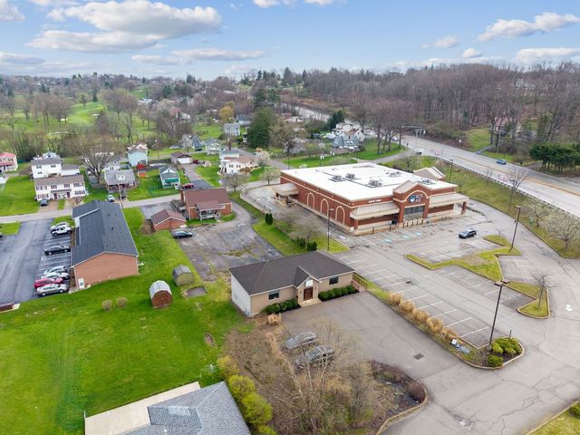 3293 Leechburg ROAD, Lower Burrell, PA 15068