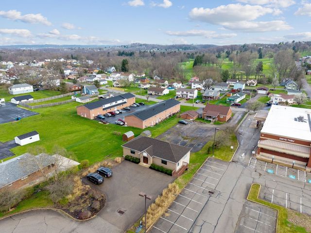 3293 Leechburg ROAD, Lower Burrell, PA 15068