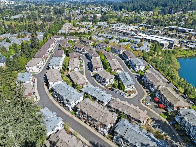 15465 Sw SPARROW Loop 104, Beaverton, OR 97007