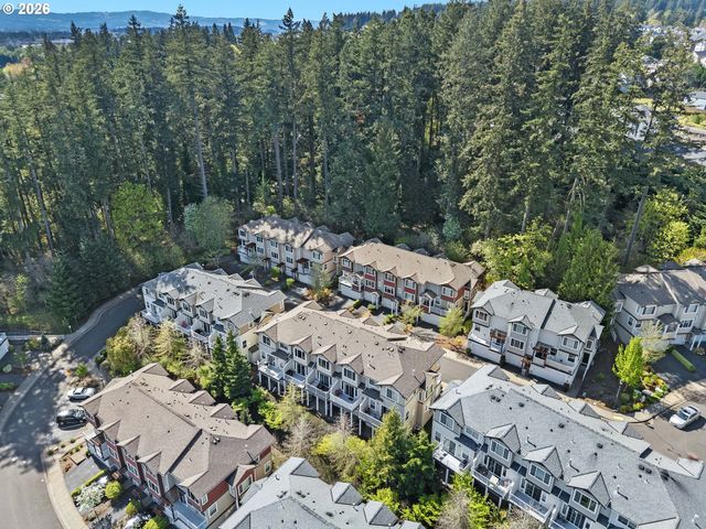 15465 Sw SPARROW Loop 104, Beaverton, OR 97007