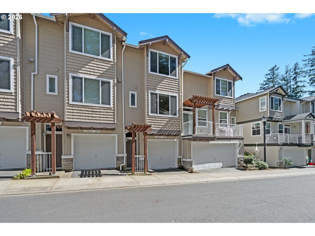15465 Sw SPARROW Loop 104, Beaverton, OR 97007