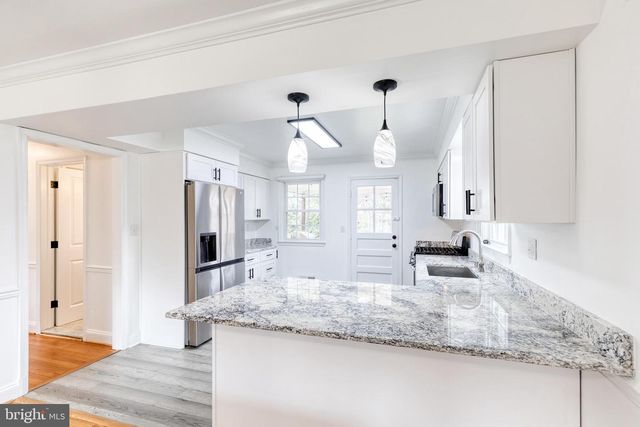 2001 TREE LN, Lutherville Timonium, MD 21093