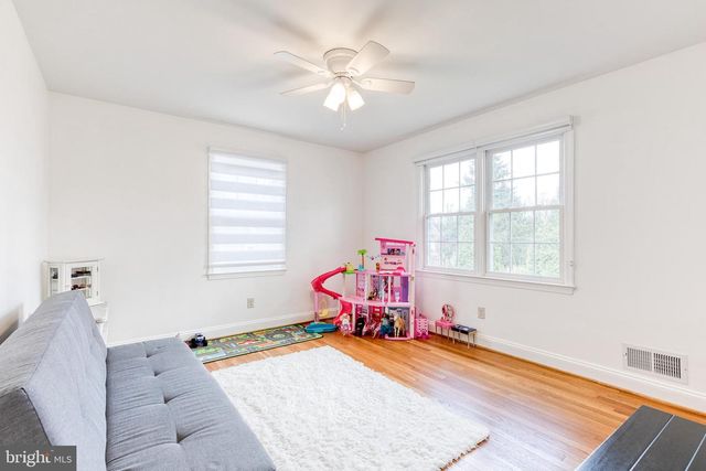 2001 TREE LN, Lutherville Timonium, MD 21093