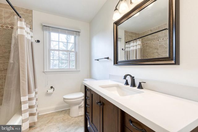 2001 TREE LN, Lutherville Timonium, MD 21093