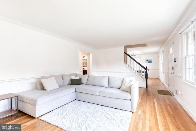 2001 TREE LN, Lutherville Timonium, MD 21093