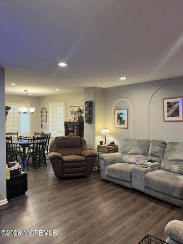 62 S New Prospect Road, Jackson, NJ 08527