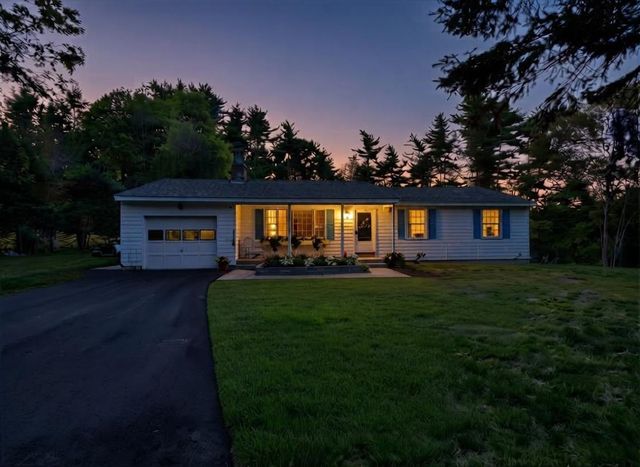 47 Rowell E Road, Brentwood, NH 03833