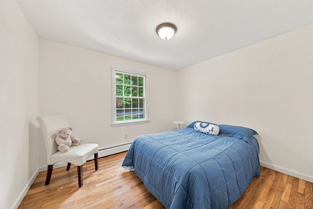 47 Rowell E Road, Brentwood, NH 03833