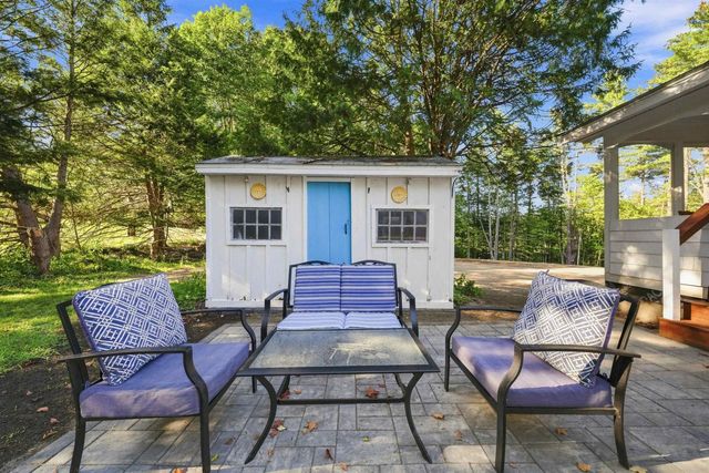 47 Rowell E Road, Brentwood, NH 03833