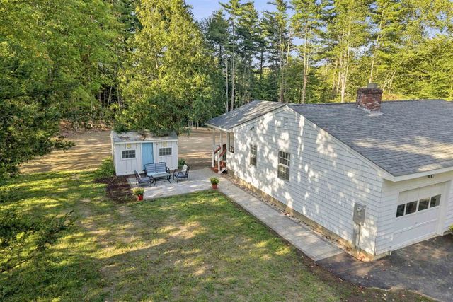 47 Rowell E Road, Brentwood, NH 03833