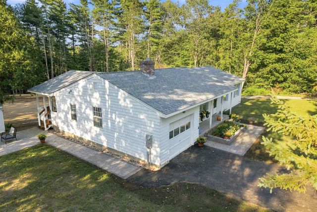 47 Rowell E Road, Brentwood, NH 03833