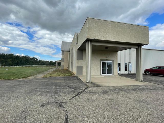 15812 State Route 56 W, Mount Sterling, OH 43143