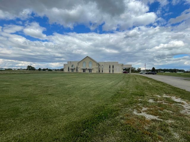 15812 State Route 56 W, Mount Sterling, OH 43143