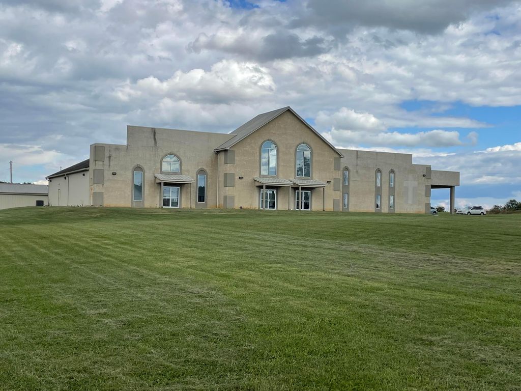 15812 State Route 56 W, Mount Sterling, OH 43143