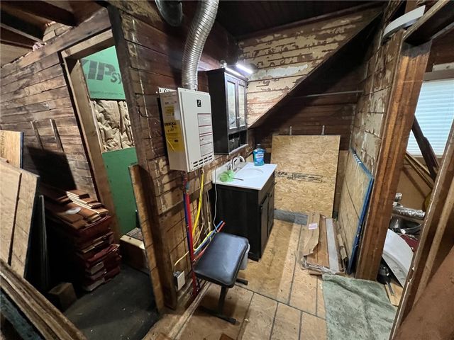 5680 W Tackett Drive, Fayetteville, AR 72704