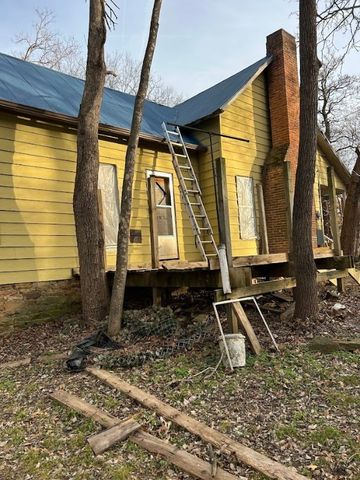 5680 W Tackett Drive, Fayetteville, AR 72704