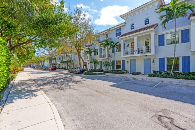 1387 Piazza Delle Pallottole, Boynton Beach, FL 33426