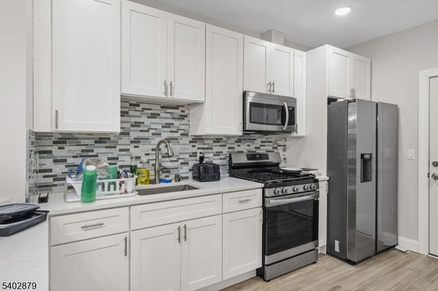 81 Wolcott Ter, Newark City, NJ 07112