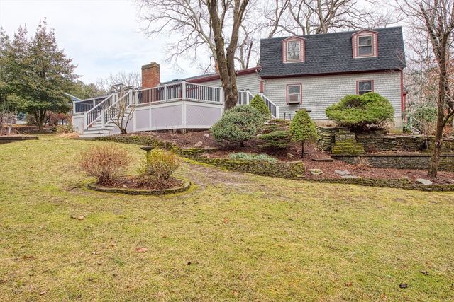 328 Caswell St, Taunton, MA 02718