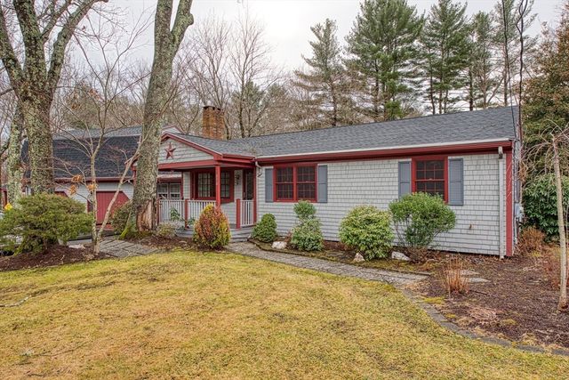 328 Caswell St, Taunton, MA 02718