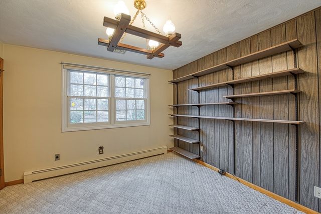 328 Caswell St, Taunton, MA 02718