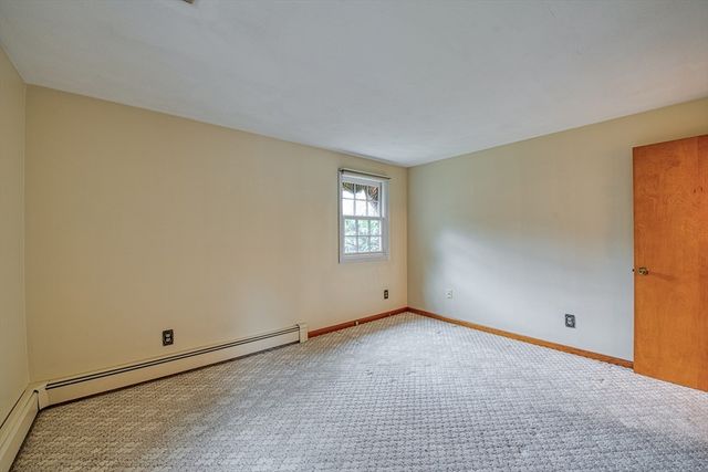 328 Caswell St, Taunton, MA 02718