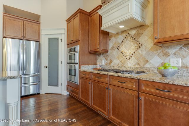 16950 Black Walnut Lane, East Lansing, MI 48823