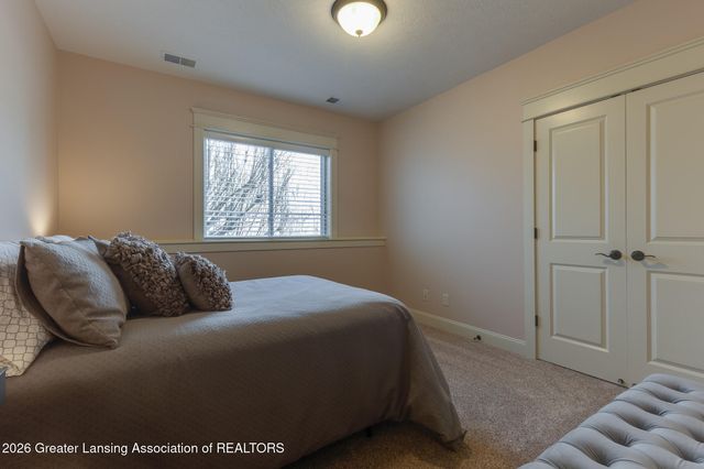 16950 Black Walnut Lane, East Lansing, MI 48823