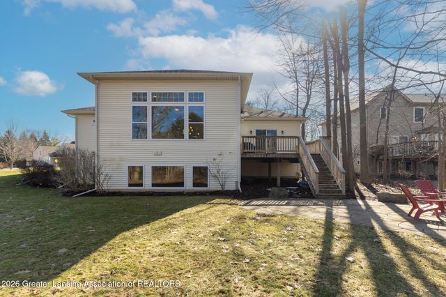 16950 Black Walnut Lane, East Lansing, MI 48823