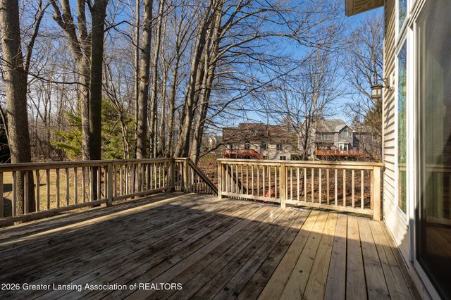 16950 Black Walnut Lane, East Lansing, MI 48823