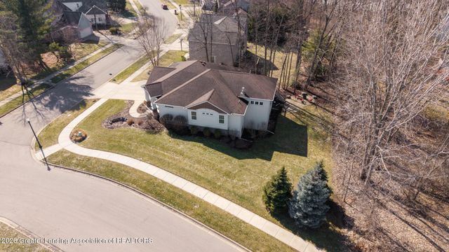 16950 Black Walnut Lane, East Lansing, MI 48823