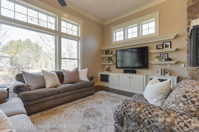 16950 Black Walnut Lane, East Lansing, MI 48823