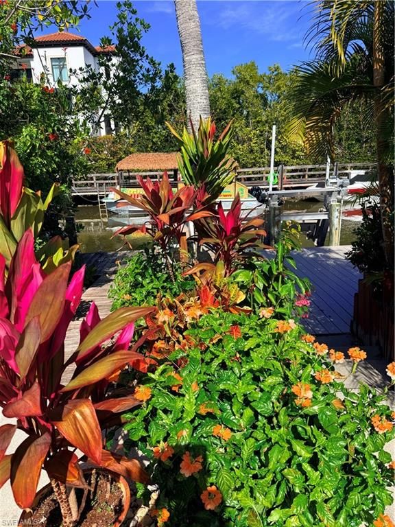 1575 Curlew AVE W 1, NAPLES, FL 34102 — exterior