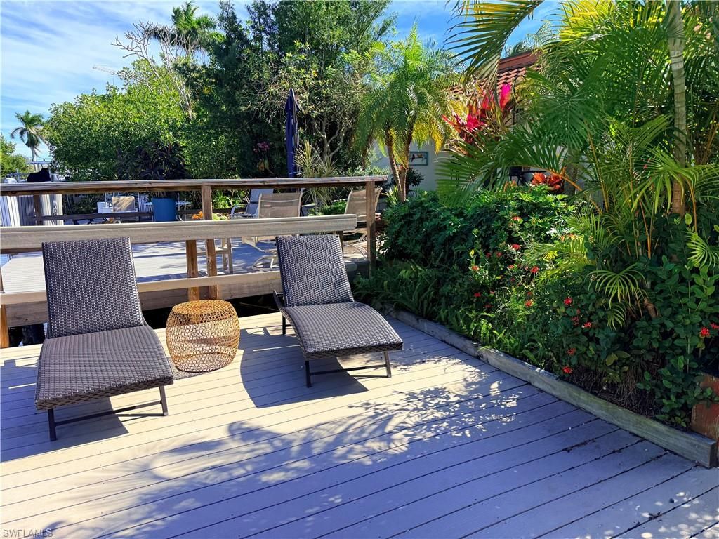1575 Curlew AVE W 1, NAPLES, FL 34102 — photo 2