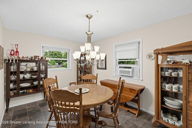 2224 Pembroke Road, Lansing, MI 48906