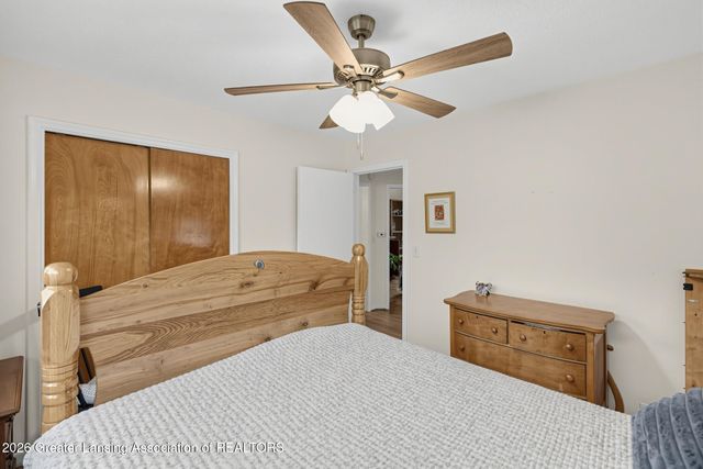 2224 Pembroke Road, Lansing, MI 48906