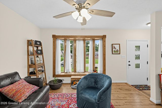 2224 Pembroke Road, Lansing, MI 48906