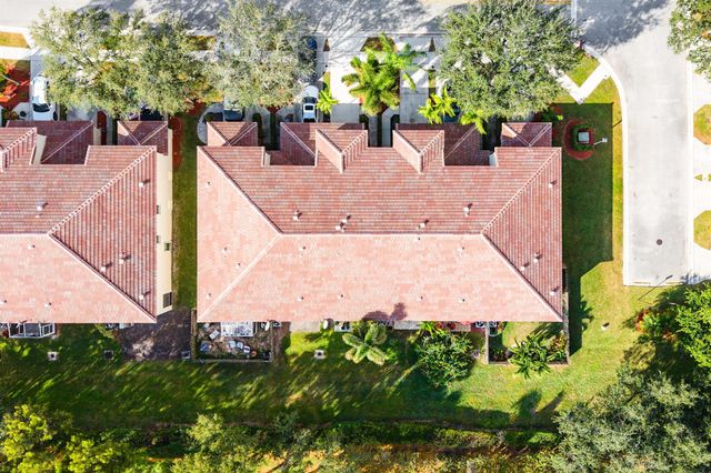 8024 Briantea Drive, Boynton Beach, FL 33472