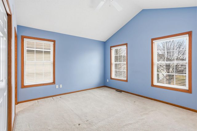 7506 Hampton Lane, Shakopee, MN 55379