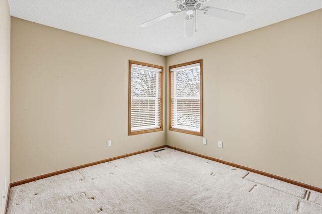 7506 Hampton Lane, Shakopee, MN 55379