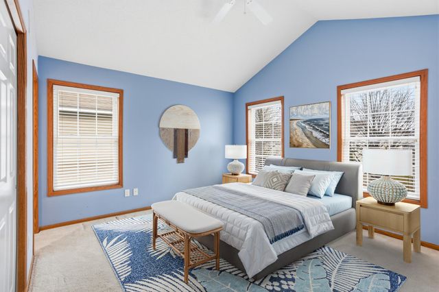 7506 Hampton Lane, Shakopee, MN 55379