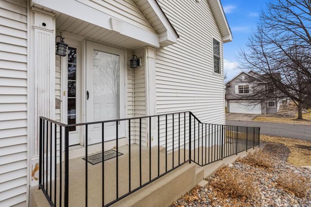 7506 Hampton Lane, Shakopee, MN 55379