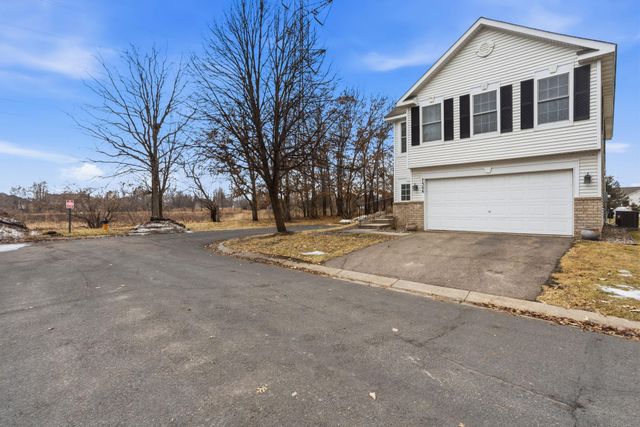 7506 Hampton Lane, Shakopee, MN 55379