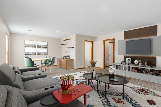 7506 Hampton Lane, Shakopee, MN 55379